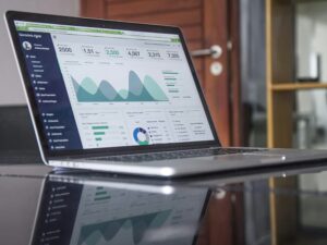 Clear and engaging title that includes your keyword