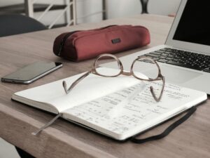 Clear and engaging title that includes your keyword