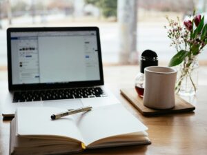 Clear and engaging title that includes your keyword