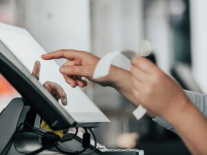 Clear and engaging title that includes your keyword