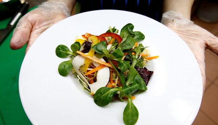 Restrictive dieting may worsen mental health, large US study finds