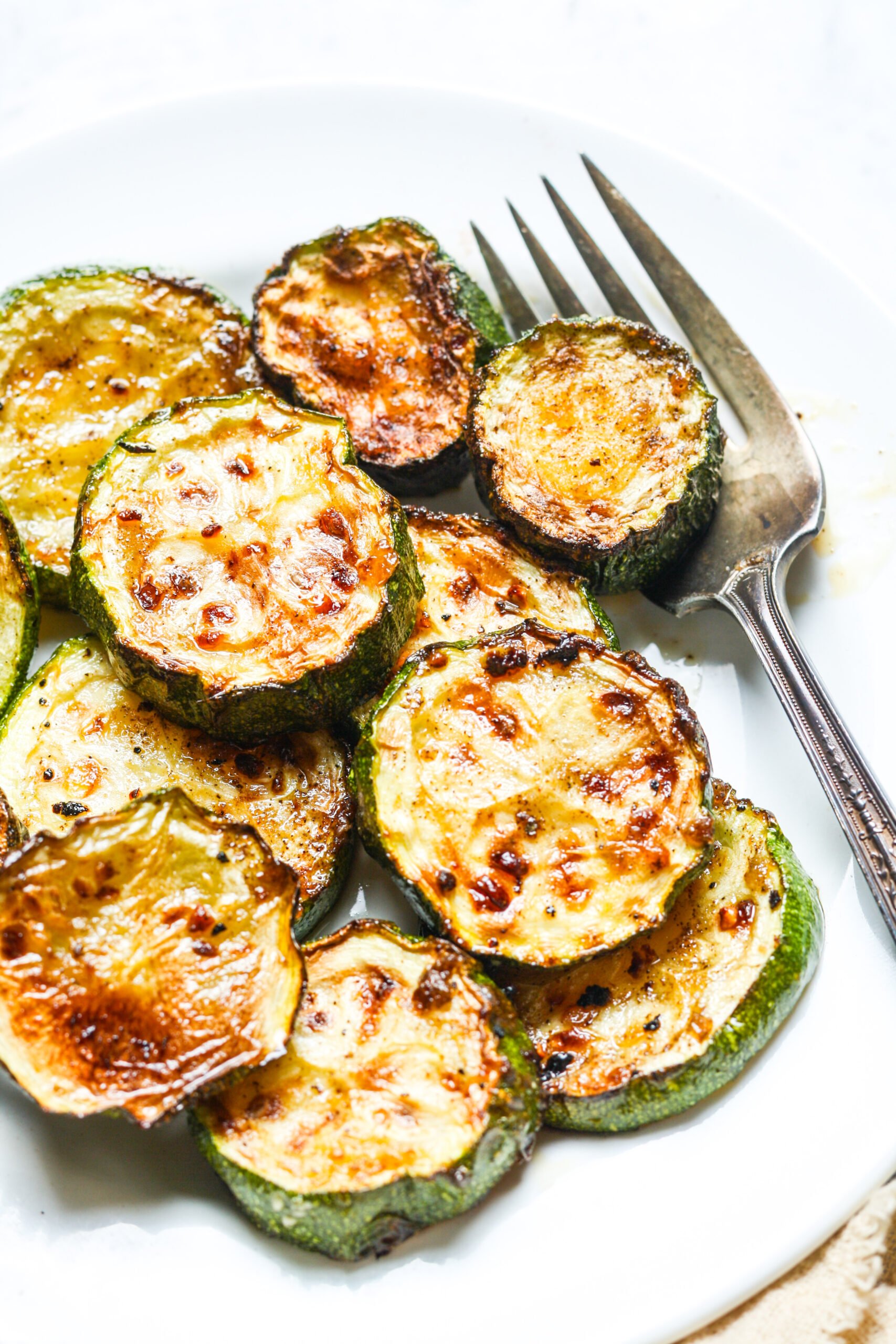 Plate with crispy summer veggie.