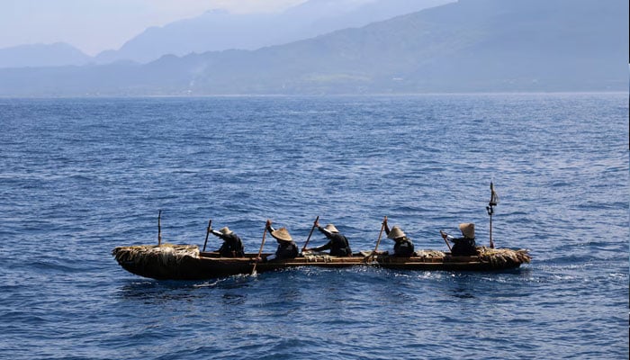 Scientists retrace ancient sea route to show how early humans spread